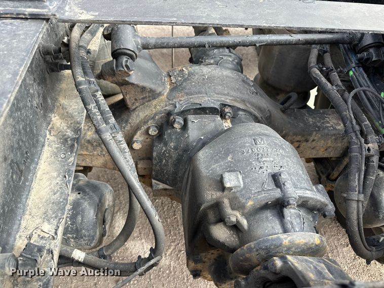 image for item OA9641 2016 Freightliner Cascadia semi truck