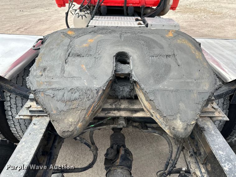 image for item OA9641 2016 Freightliner Cascadia semi truck