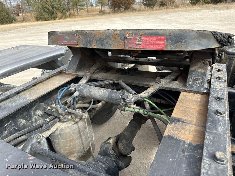 image for item OA9641 2016 Freightliner Cascadia semi truck