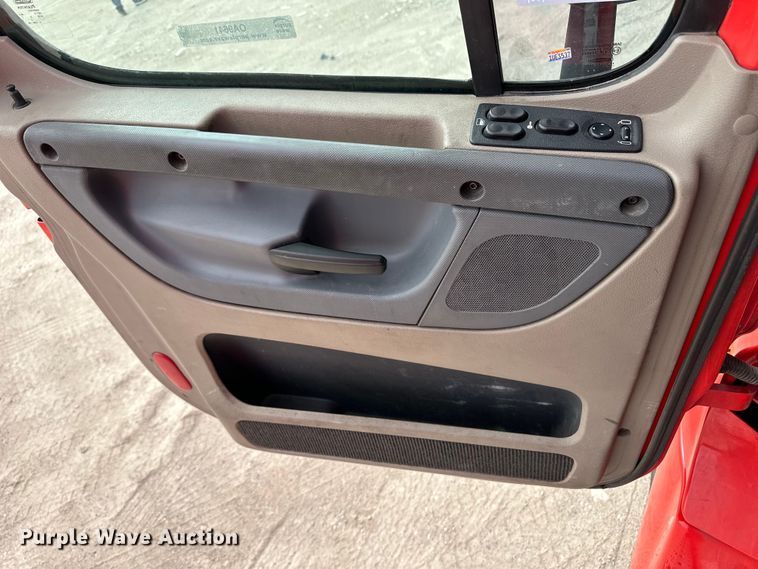 image for item OA9641 2016 Freightliner Cascadia semi truck