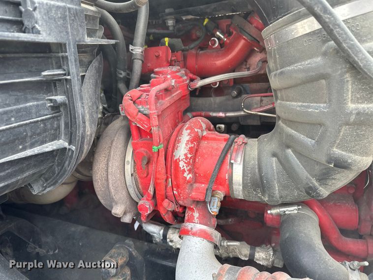 image for item OA9641 2016 Freightliner Cascadia semi truck