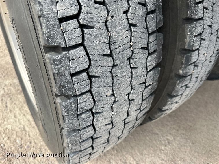 image for item OA9641 2016 Freightliner Cascadia semi truck