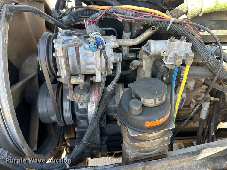 image for item OA9687 1999 Volvo semi truck