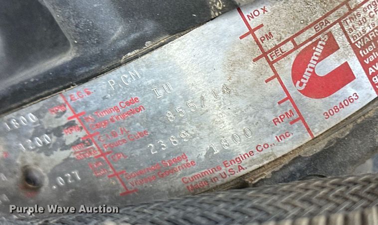 image for item OA9687 1999 Volvo semi truck