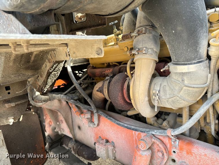 image for item OJ9674 1996 Ford L9000 Aeromax semi truck