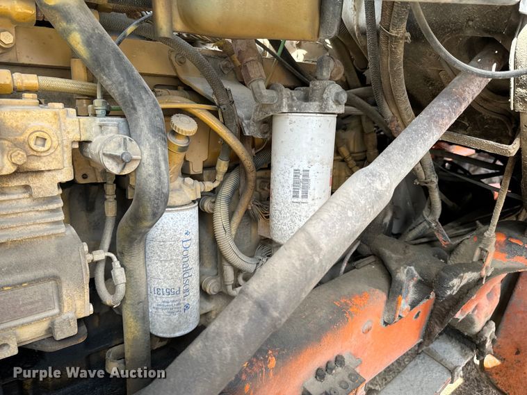 image for item OJ9674 1996 Ford L9000 Aeromax semi truck