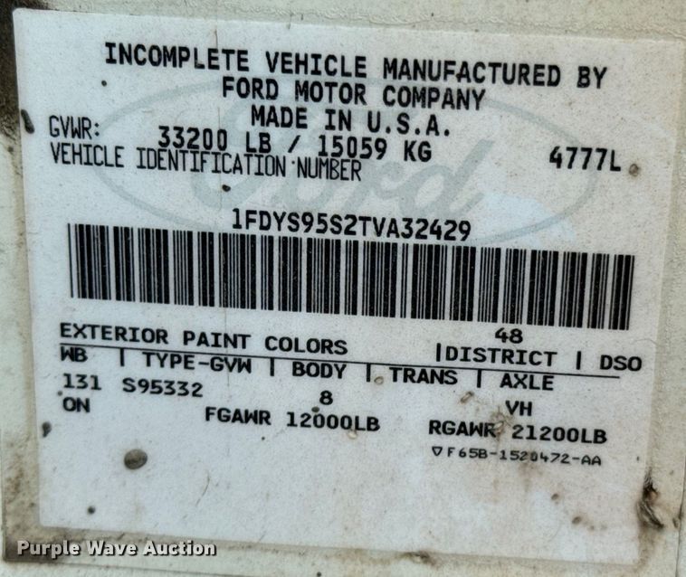 image for item OJ9674 1996 Ford L9000 Aeromax semi truck