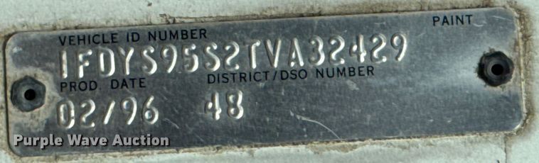 image for item OJ9674 1996 Ford L9000 Aeromax semi truck