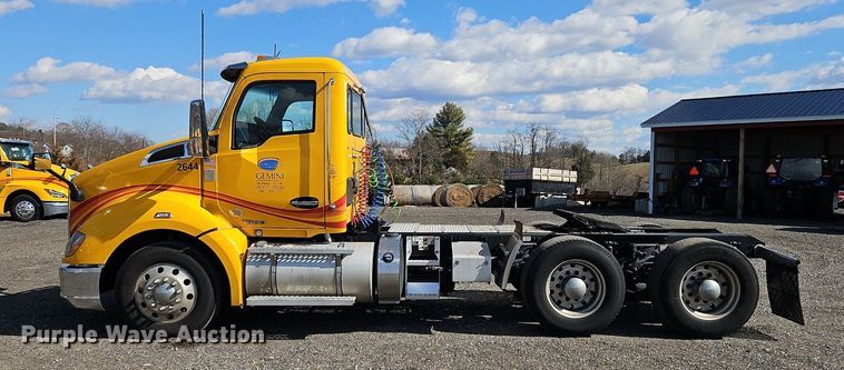 image for item OK9794 2020 Kenworth  T680 semi truck