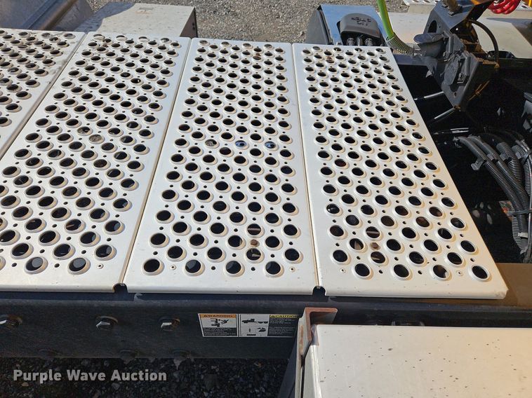 image for item OK9794 2020 Kenworth  T680 semi truck