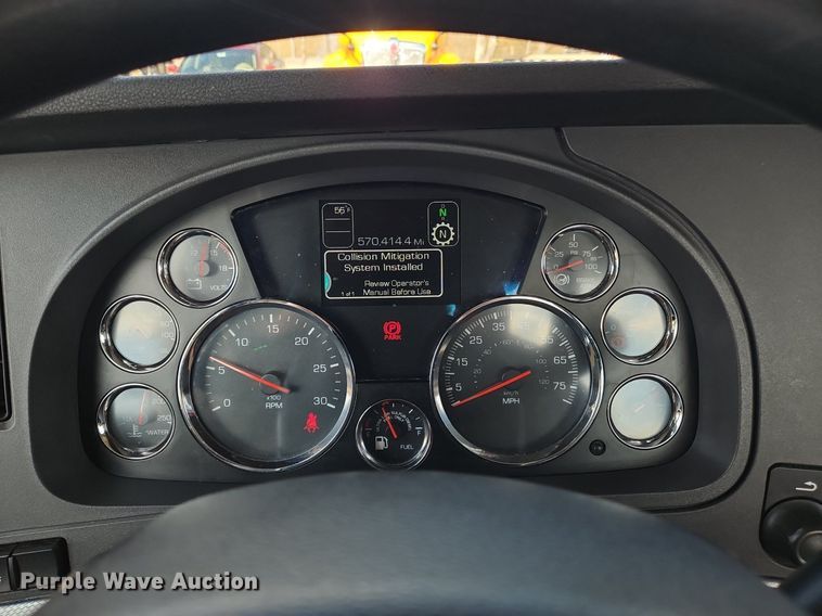 image for item OK9794 2020 Kenworth  T680 semi truck