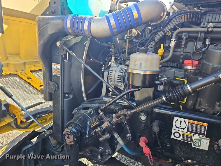 image for item OK9794 2020 Kenworth  T680 semi truck