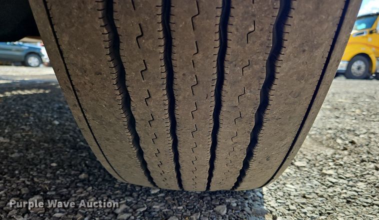 image for item OK9794 2020 Kenworth  T680 semi truck