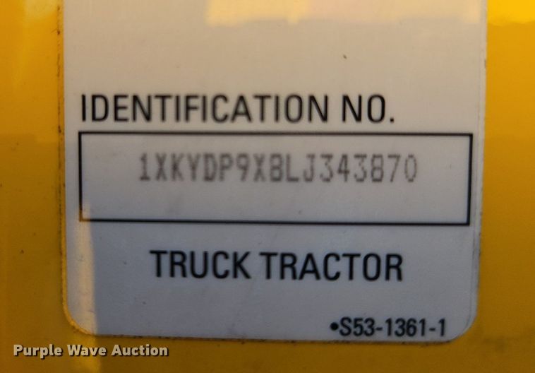 image for item OK9794 2020 Kenworth  T680 semi truck