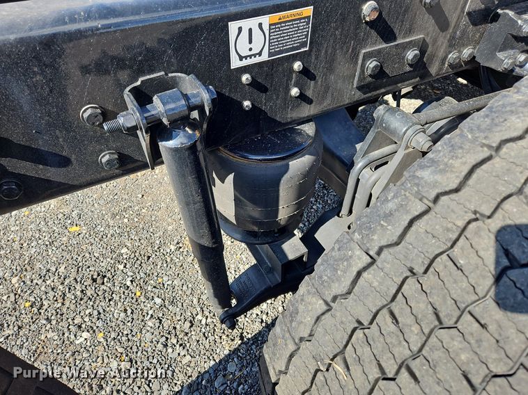 image for item OK9795 2020 Kenworth  T680 semi truck