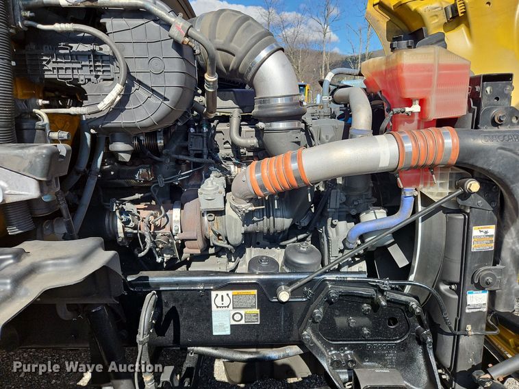 image for item OK9795 2020 Kenworth  T680 semi truck