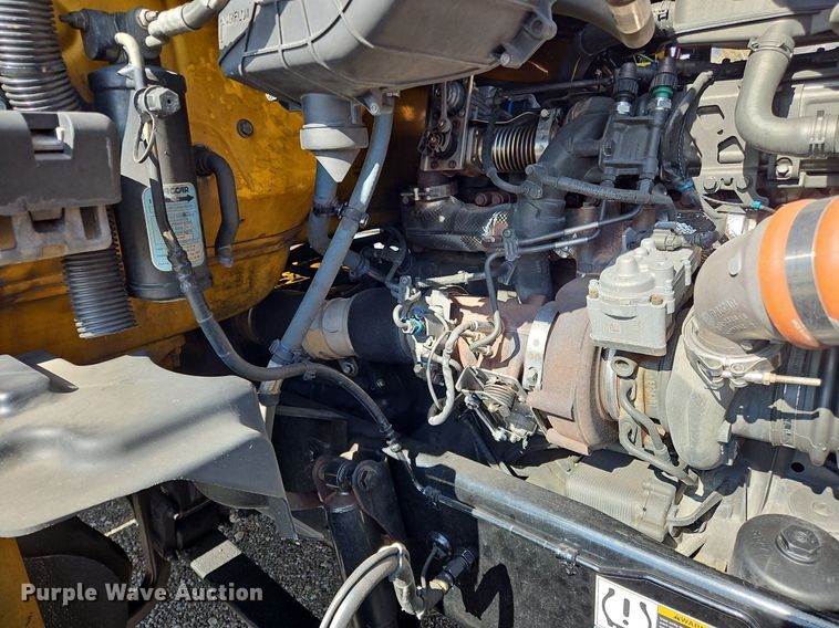 image for item OK9795 2020 Kenworth  T680 semi truck