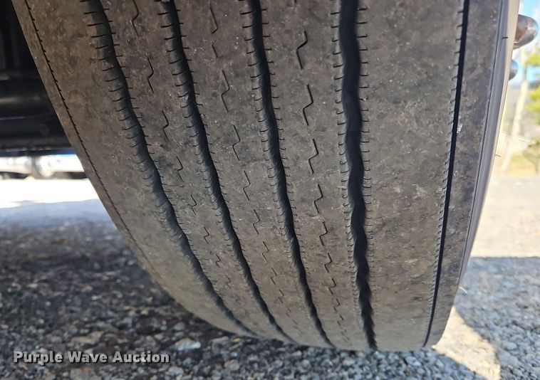 image for item OK9795 2020 Kenworth  T680 semi truck