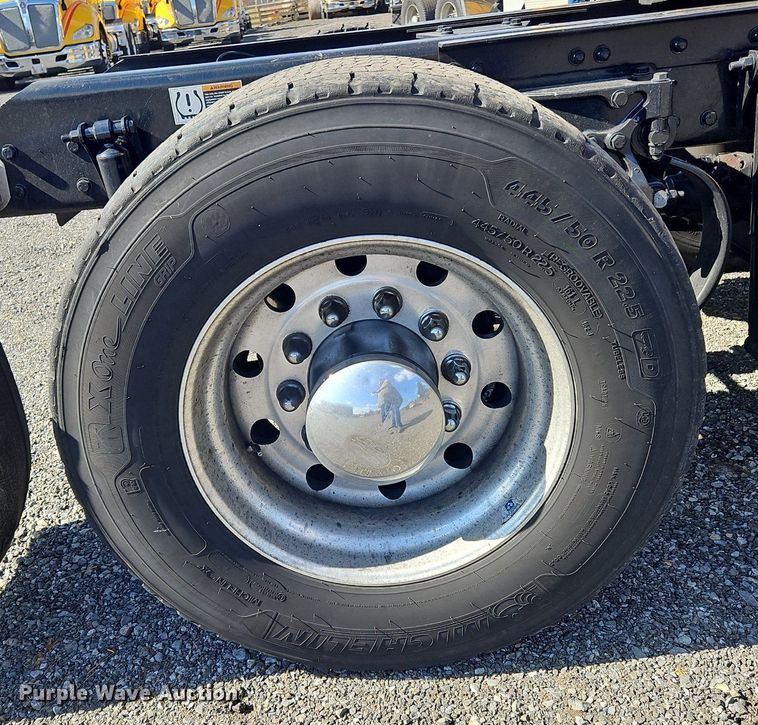 image for item OK9795 2020 Kenworth  T680 semi truck