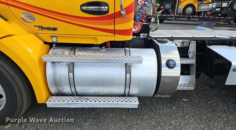 image for item OK9796 2020 Kenworth  T680  semi truck