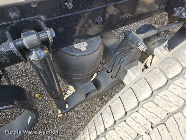 image for item OK9796 2020 Kenworth  T680  semi truck