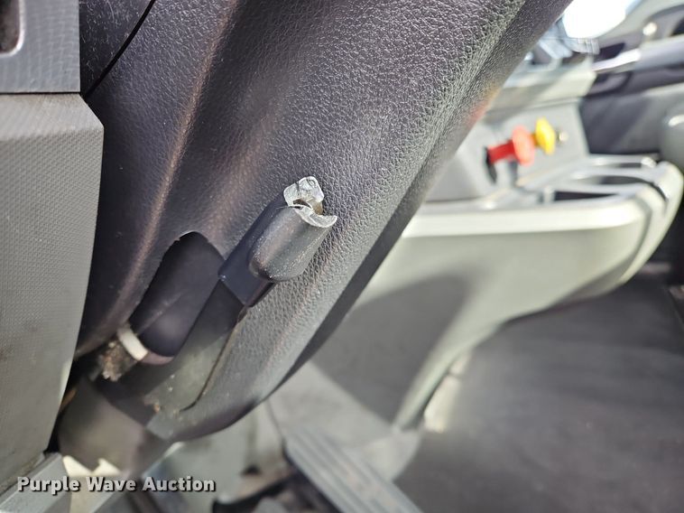 image for item OK9796 2020 Kenworth  T680  semi truck