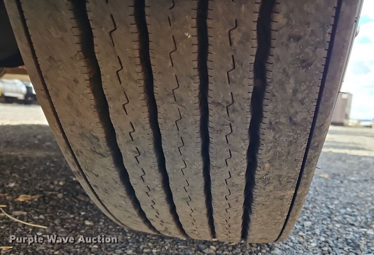 image for item OK9796 2020 Kenworth  T680  semi truck