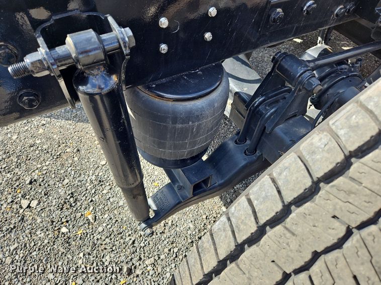 image for item OK9797 2020 Kenworth  T680  semi truck