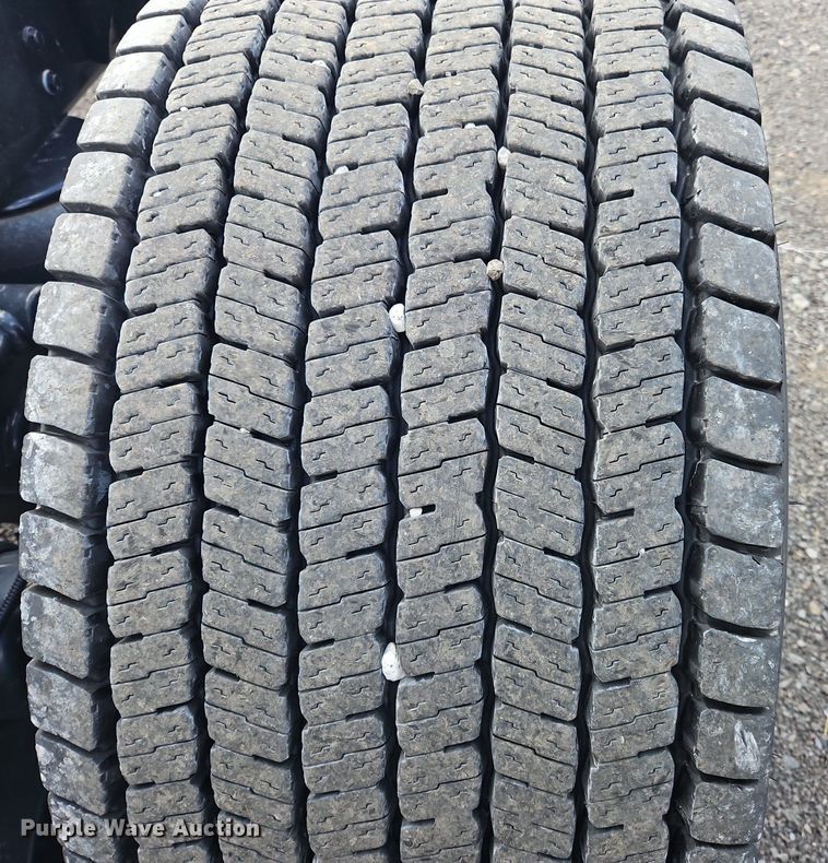 image for item OK9797 2020 Kenworth  T680  semi truck