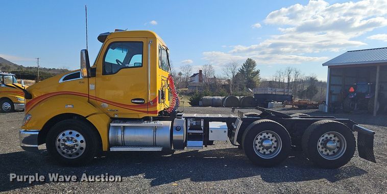 image for item OK9798 2020 Kenworth  T680 semi truck