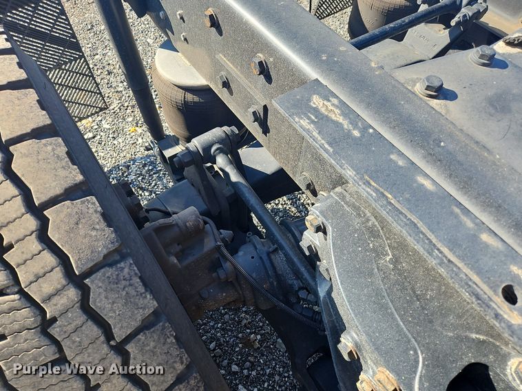 image for item OK9798 2020 Kenworth  T680 semi truck