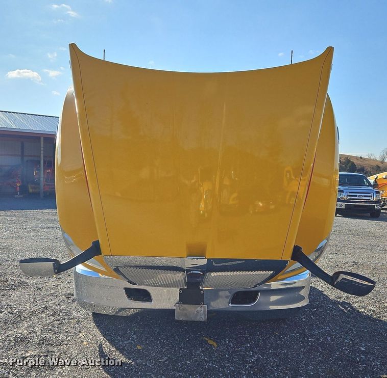 image for item OK9798 2020 Kenworth  T680 semi truck