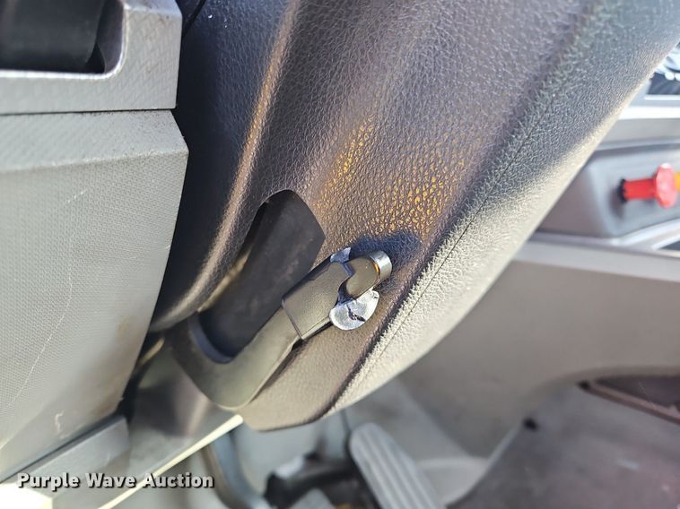 image for item OK9798 2020 Kenworth  T680 semi truck