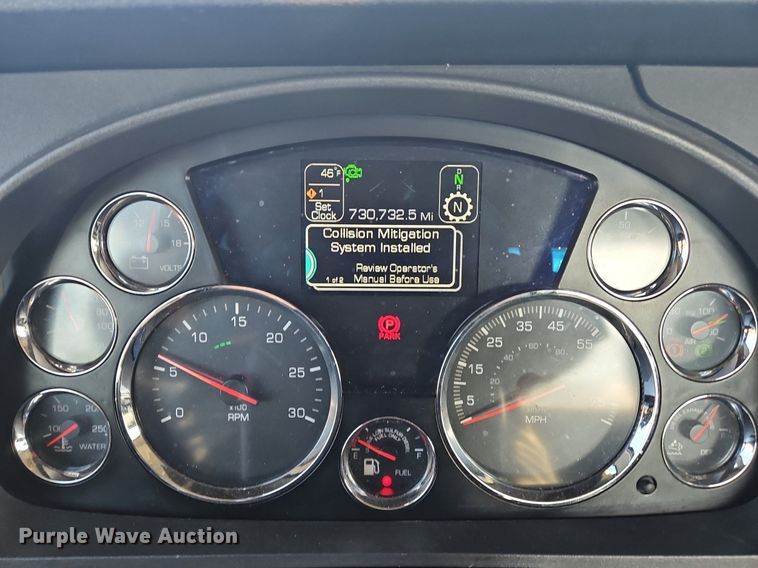 image for item OK9798 2020 Kenworth  T680 semi truck