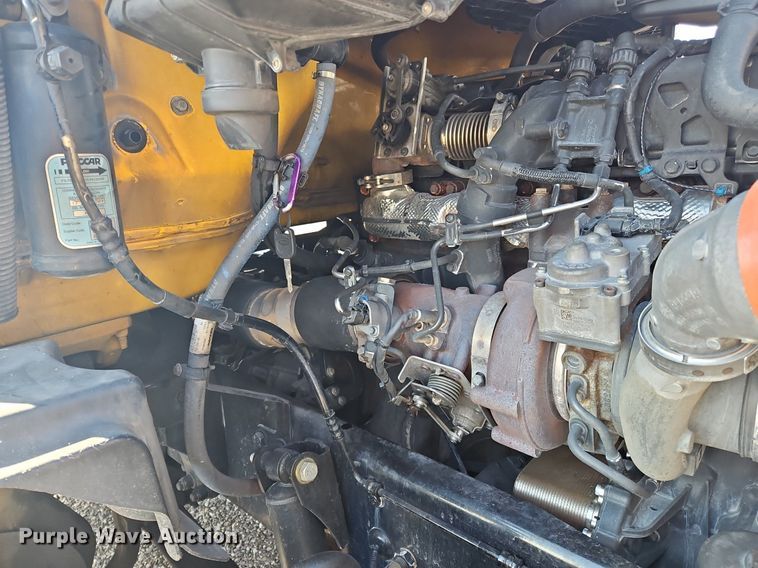 image for item OK9798 2020 Kenworth  T680 semi truck