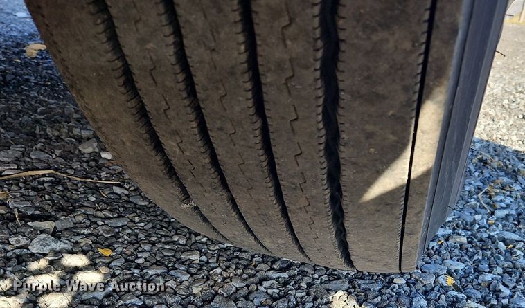 image for item OK9798 2020 Kenworth  T680 semi truck