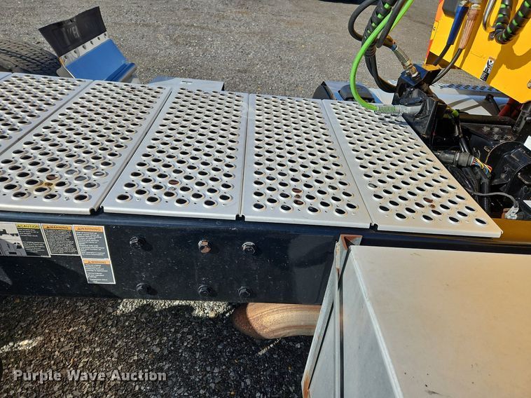 image for item OK9799 2020 Kenworth  T680 semi truck