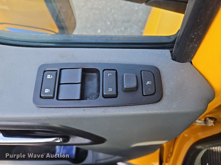 image for item OK9799 2020 Kenworth  T680 semi truck