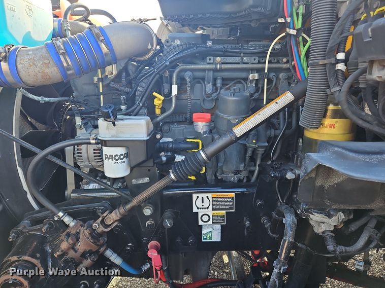 image for item OK9799 2020 Kenworth  T680 semi truck