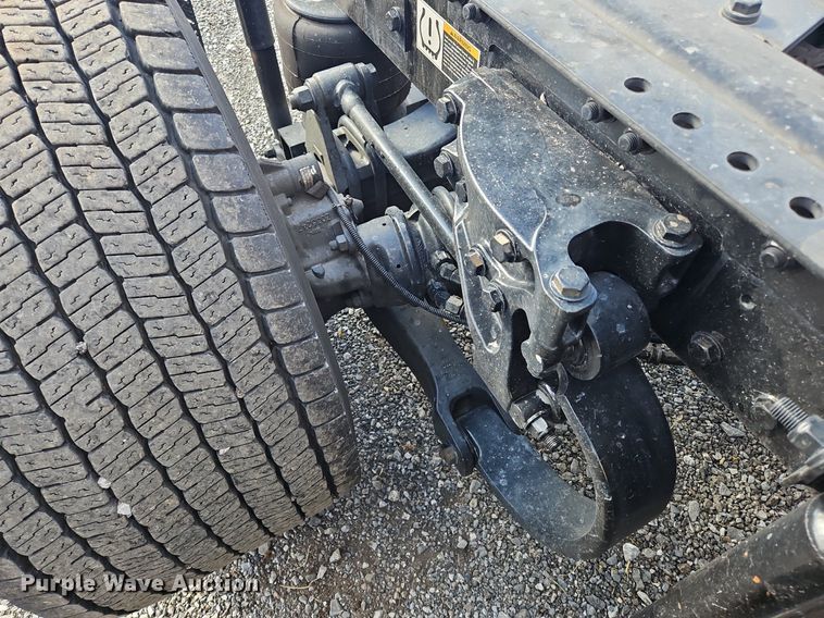 image for item OK9801 2020 Kenworth  T680 semi truck