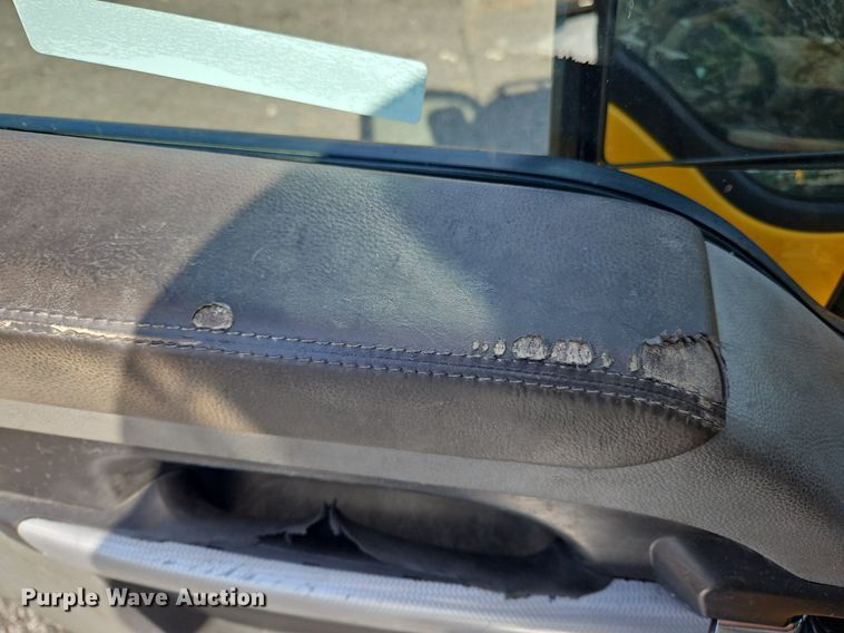 image for item OK9801 2020 Kenworth  T680 semi truck