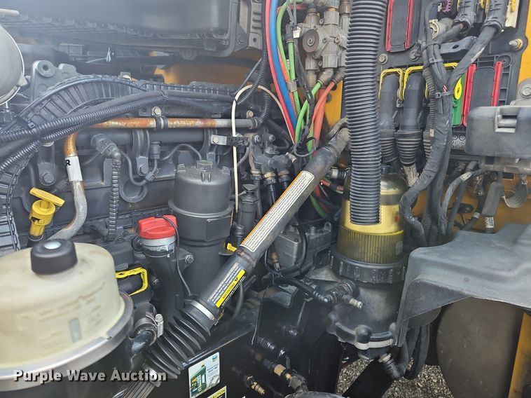 image for item OK9801 2020 Kenworth  T680 semi truck