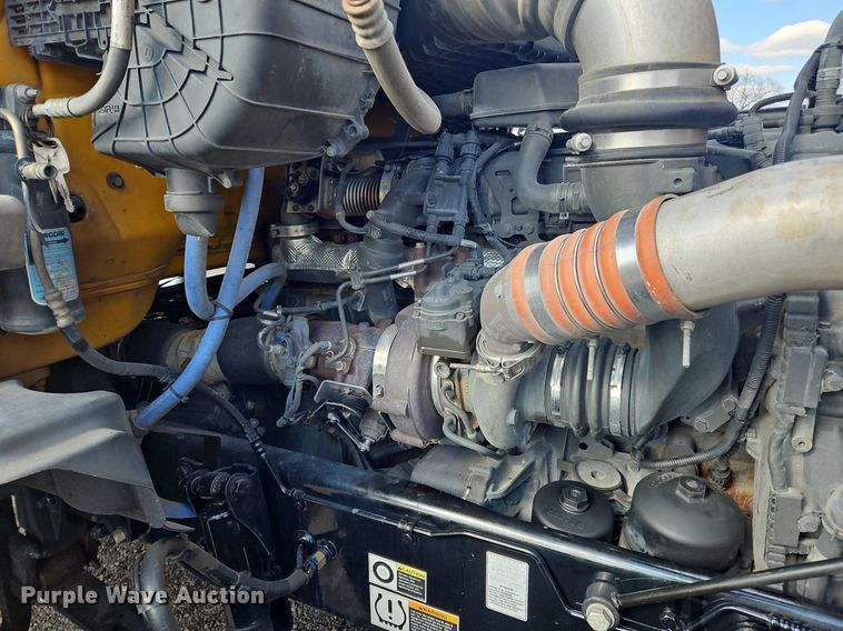 image for item OK9801 2020 Kenworth  T680 semi truck