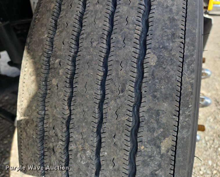 image for item OK9801 2020 Kenworth  T680 semi truck