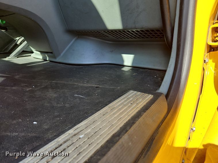 image for item OK9803 2020 Kenworth  T680 semi truck