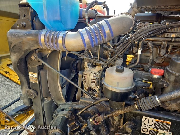 image for item OK9803 2020 Kenworth  T680 semi truck