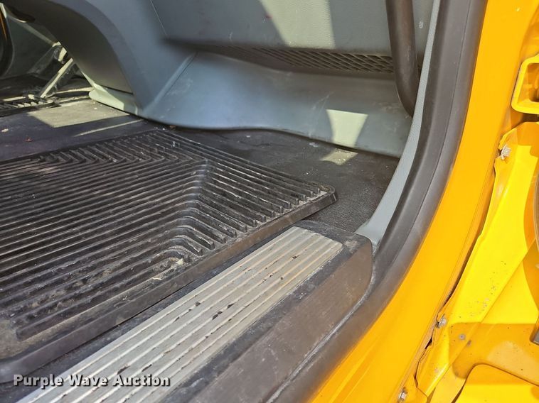 image for item OK9804 2020 Kenworth  T680 semi truck