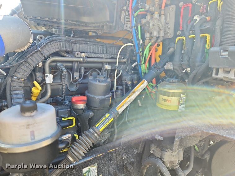 image for item OK9804 2020 Kenworth  T680 semi truck