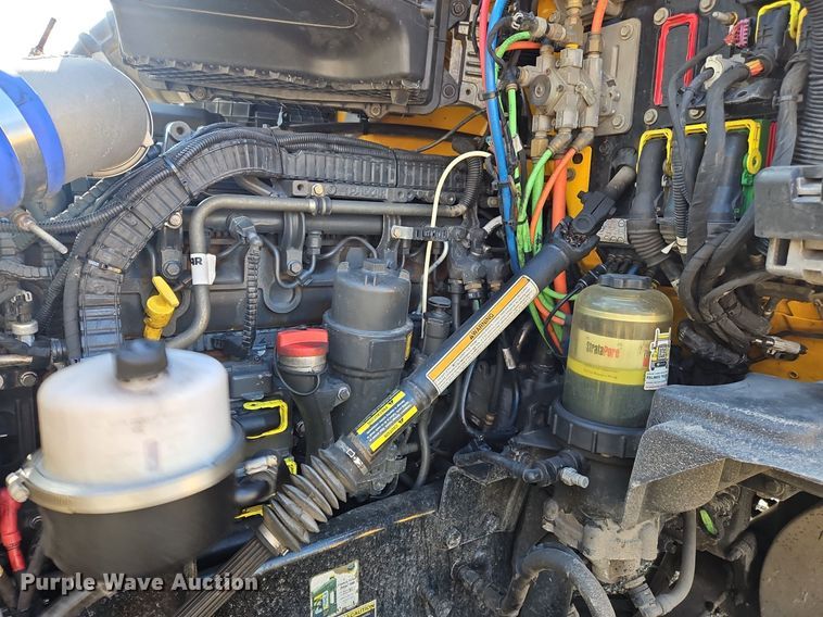 image for item OK9804 2020 Kenworth  T680 semi truck