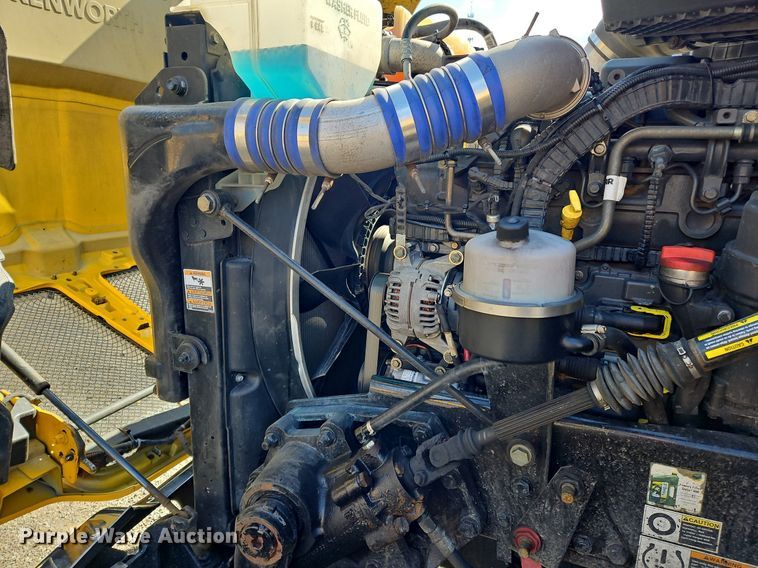 image for item OK9804 2020 Kenworth  T680 semi truck